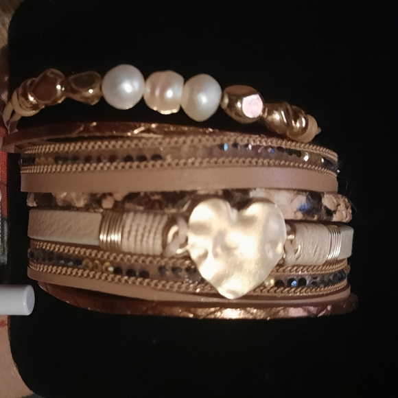 None Jewelry - GUC animal print and pearly wide cuff bracelet 👀